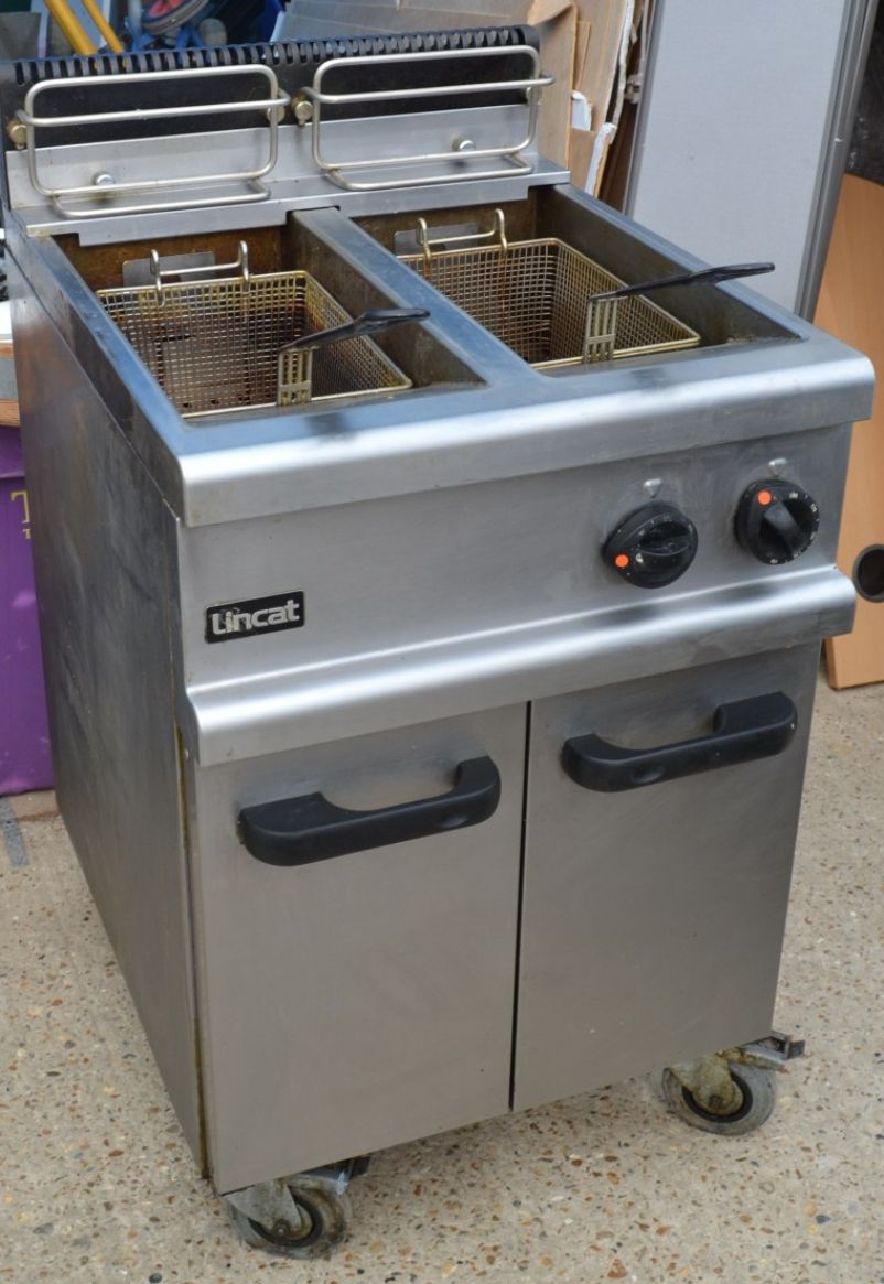 Secondhand Catering Equipment Fryers Lincat Double Natural Gas