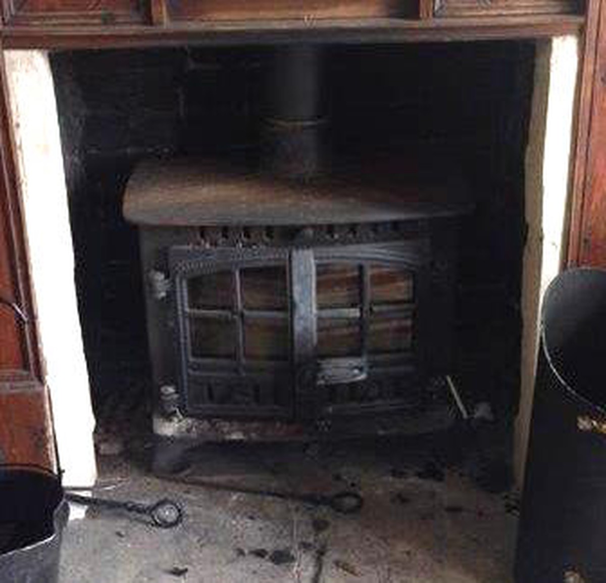 Secondhand Vintage and Reclaimed Fireplaces and Fire Surrounds Wood or Coal Log Burner