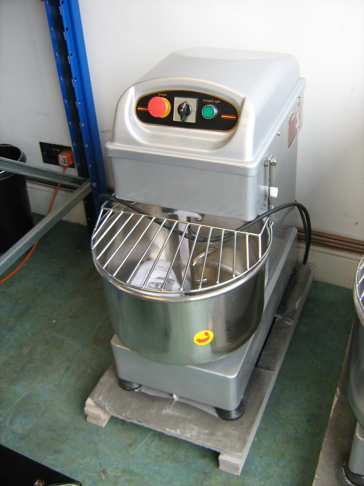 Secondhand Catering Equipment Mixers HS20 Dough Mixer West London