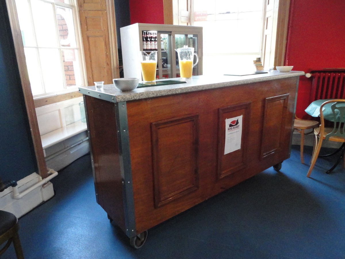 Secondhand Chairs and Tables Bar Units Mobile Bar North Lincolnshire