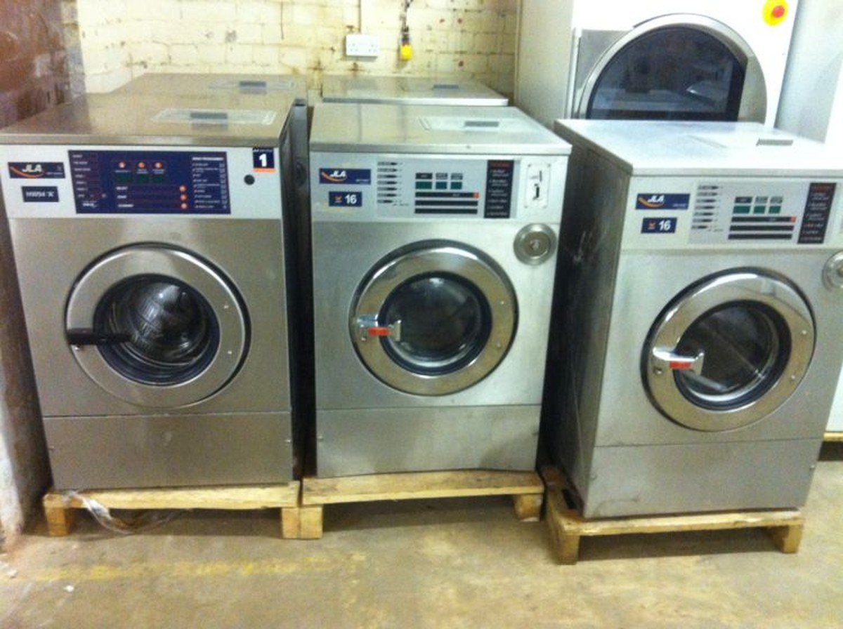 commercial washing machine