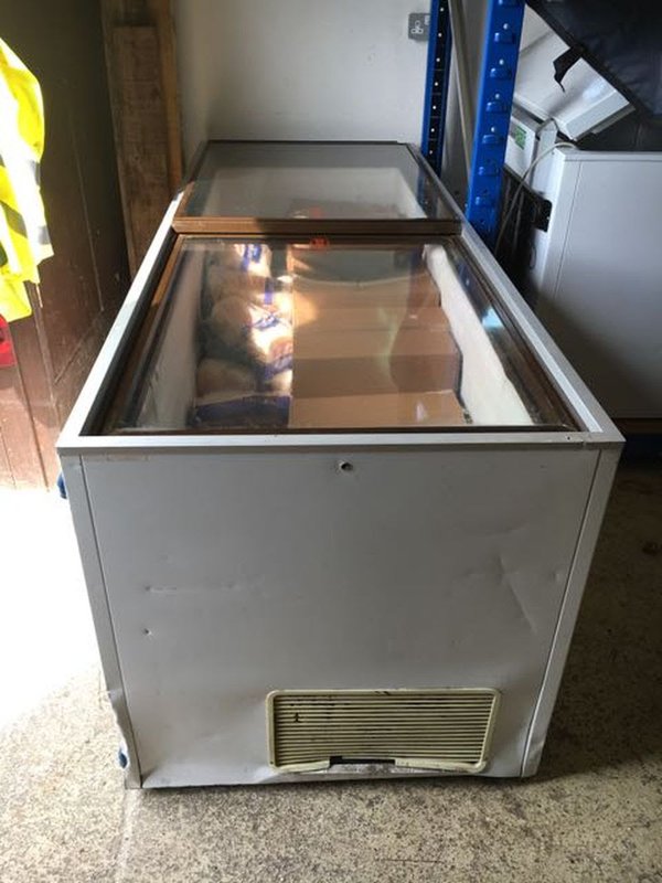 Secondhand Shop Equipment Display Freezers