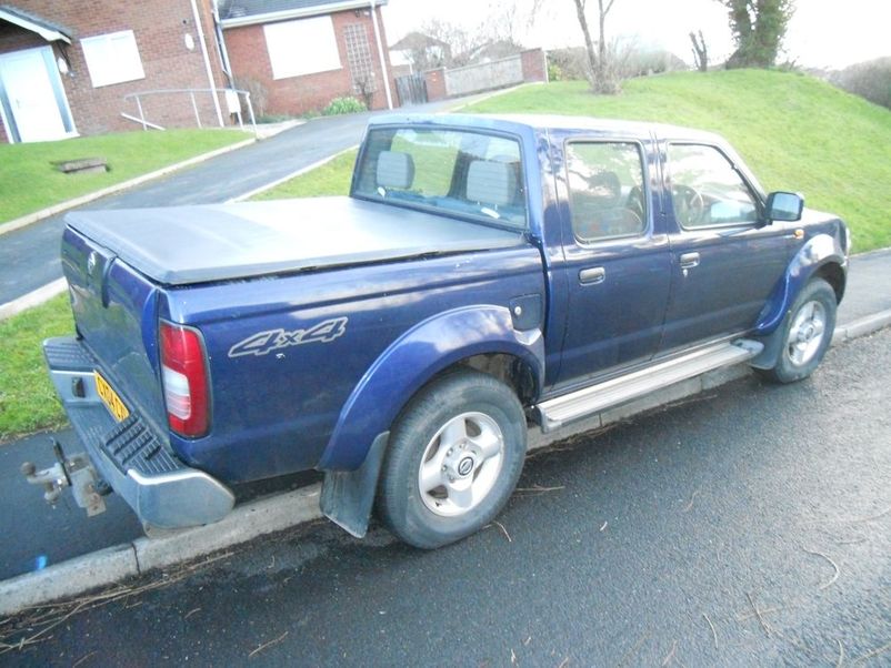 Used nissan pickups for sale in uk #7