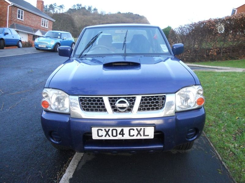 Used nissan pickups for sale in uk #3