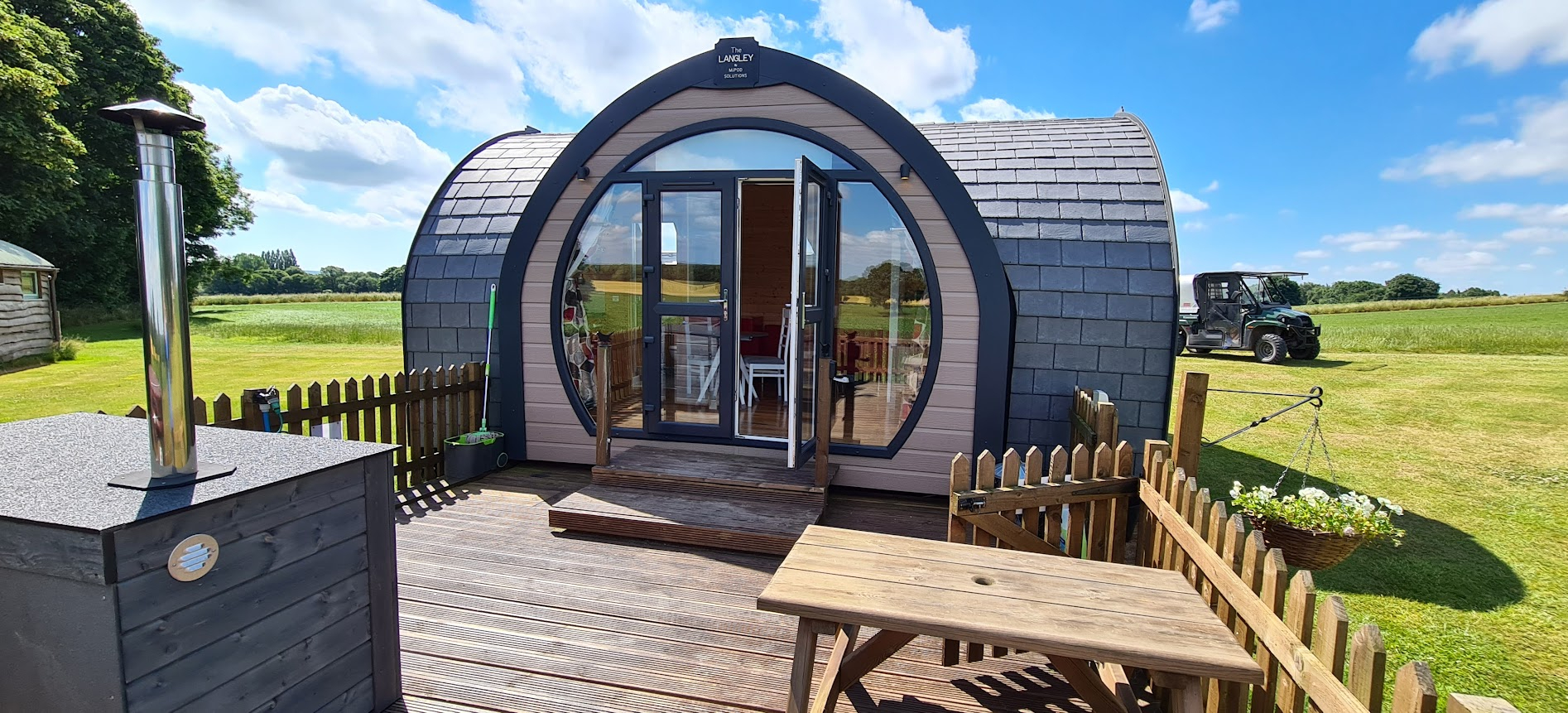 Glamping Equipment Pods