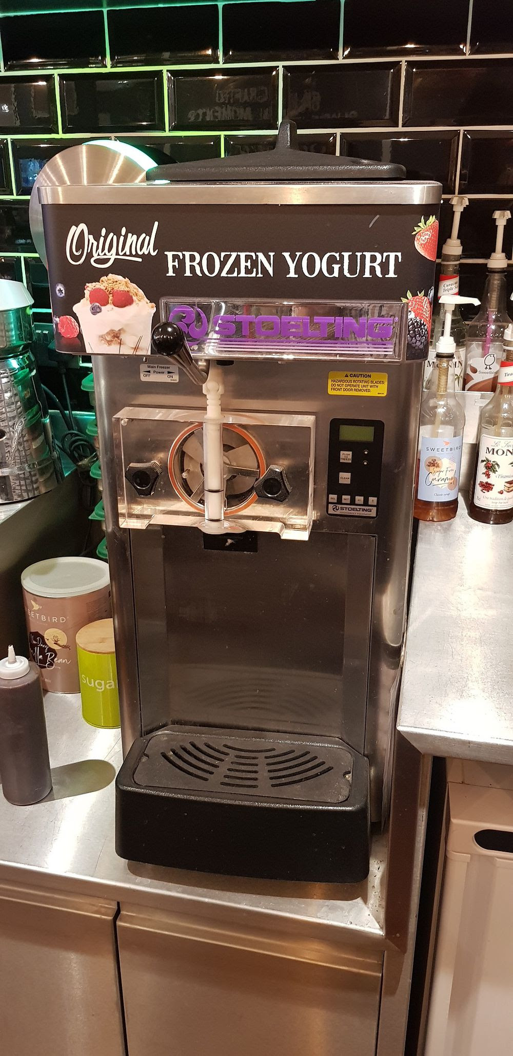 stoelting frozen yogurt machine