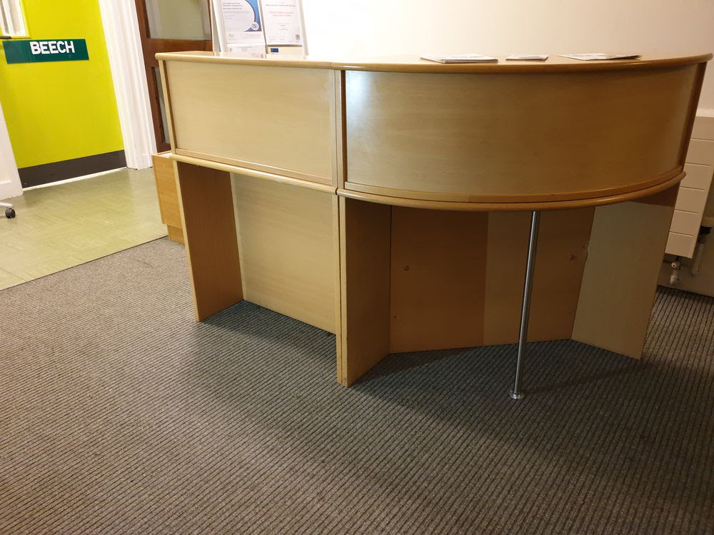 Secondhand Shop Equipment Reception Desks And Shop Counters