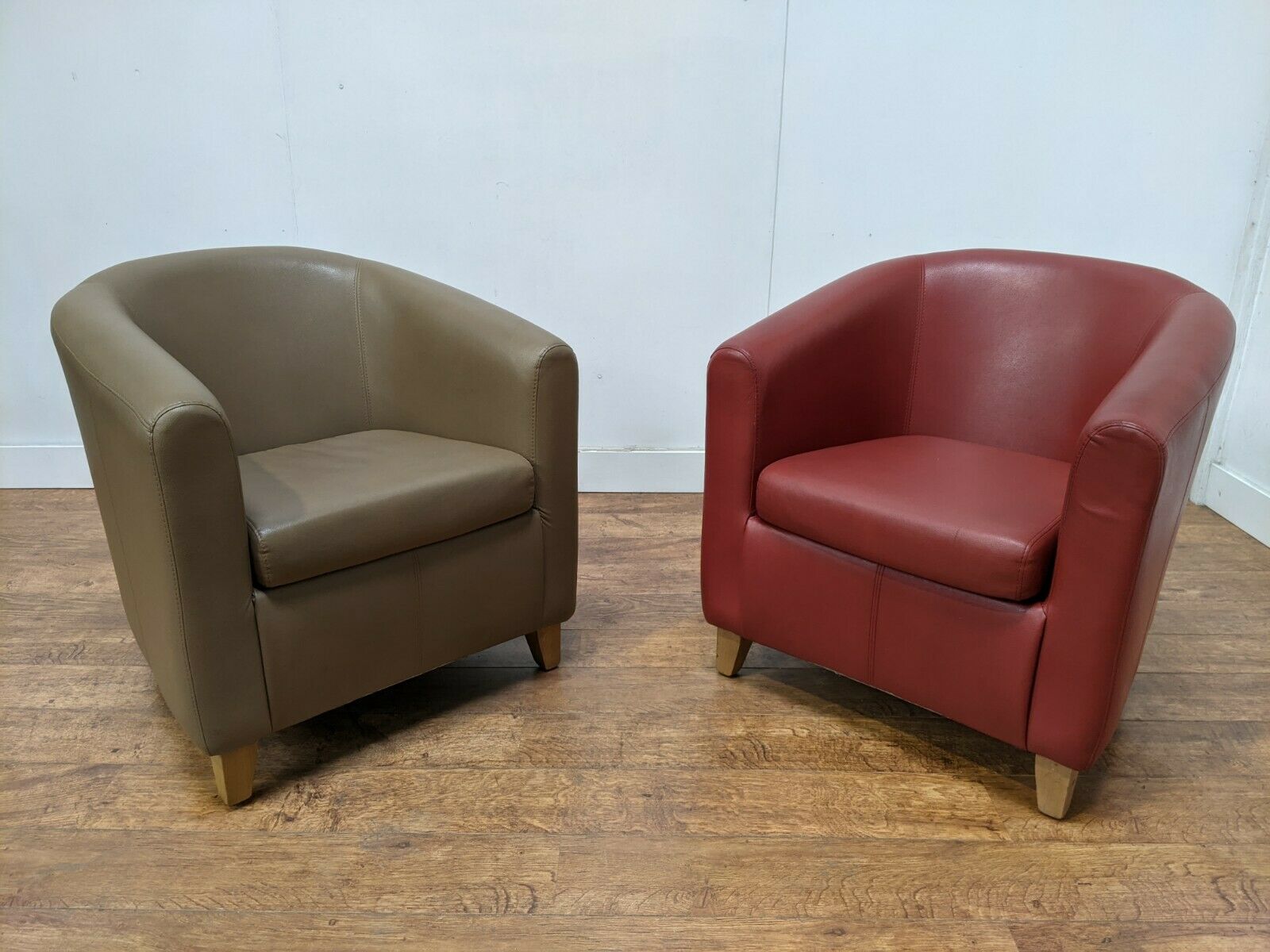 30x fabulous andy thornton red and taupe leather tub chairs   nottinghamshire