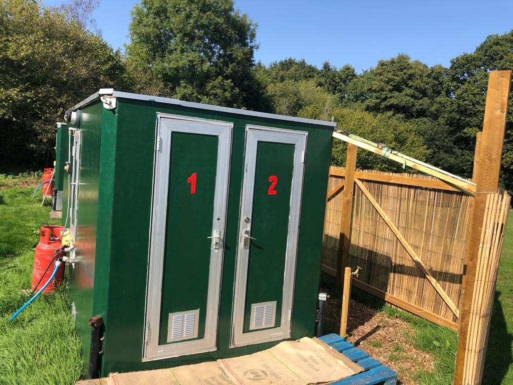 Glamping Equipment | Glamping Showers | 2x 4 Bay Gas Powered Shower  Cubicles - Surrey