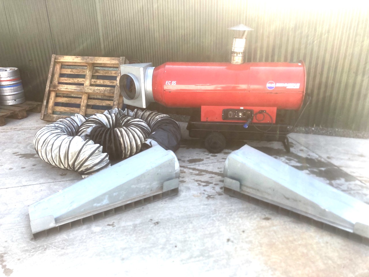Heating | Acrotherm EC85 heater Marquee Package - Nottinghamshire -  Secondhand Plant Tools and Equipment