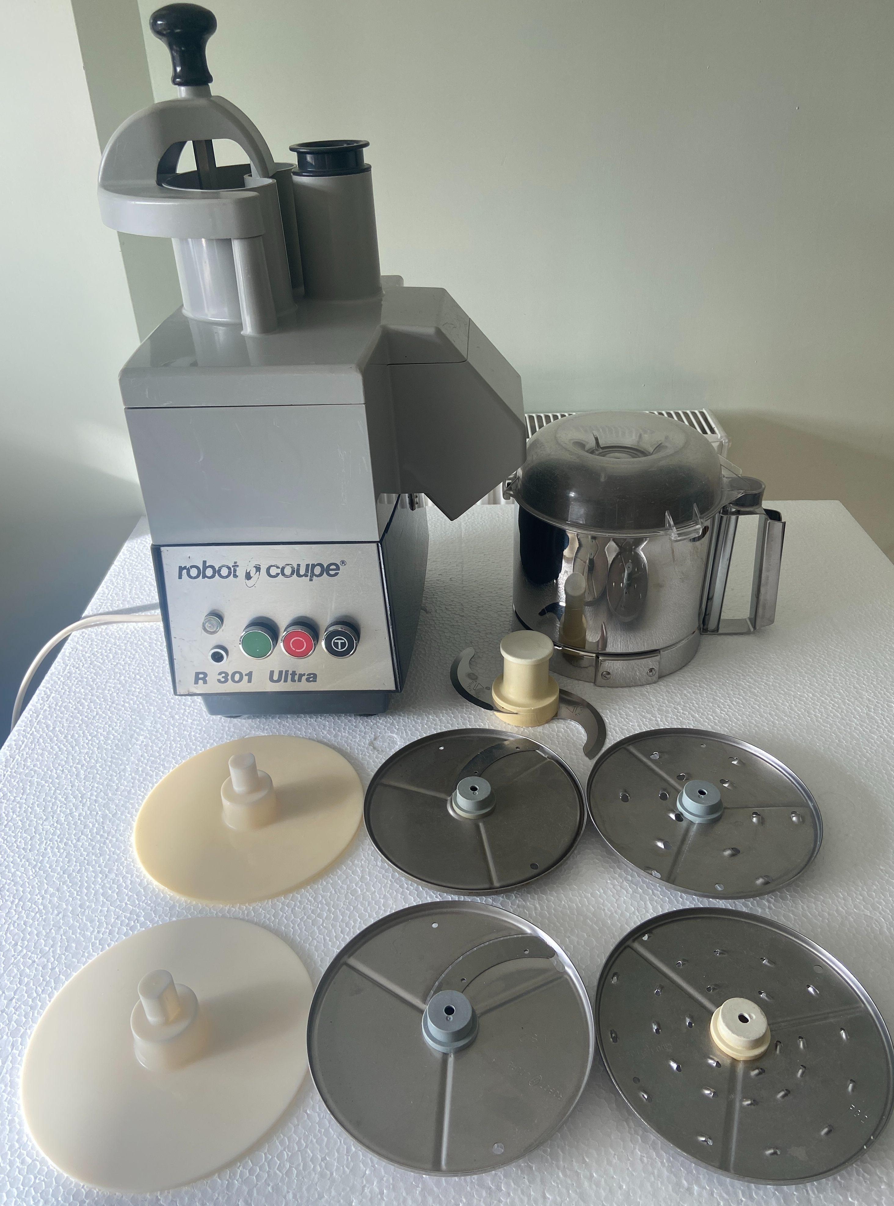 Robot Coupe Food Processor with Veg Prep R301 Ultra Hire - Cross Rental  Services
