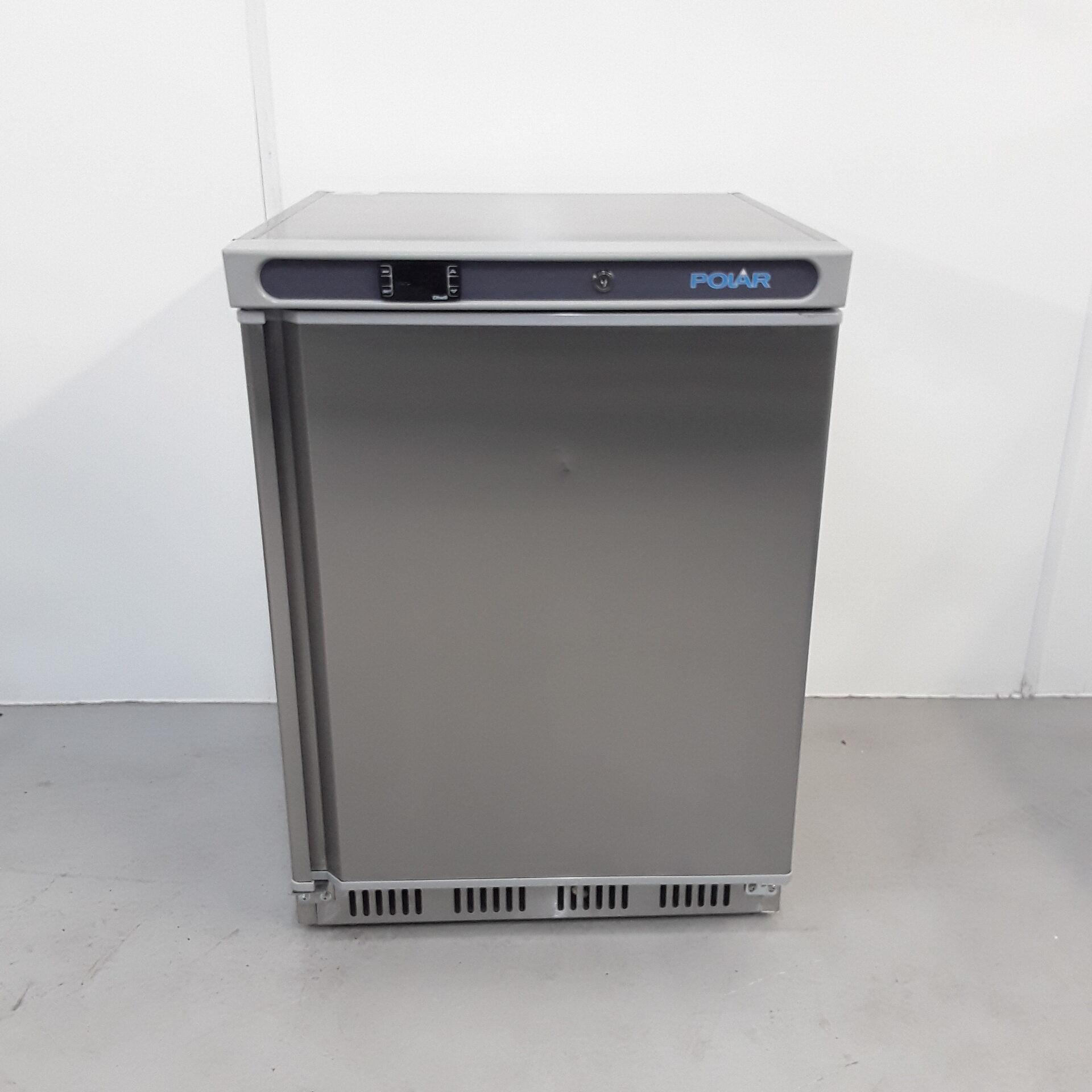 Polar C-Series Stainless Steel Under Counter Freezer 140Ltr - Polar  Refrigeration