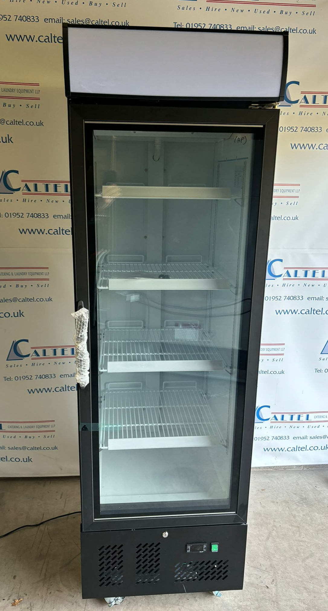 Second hand display freezers for sale discount