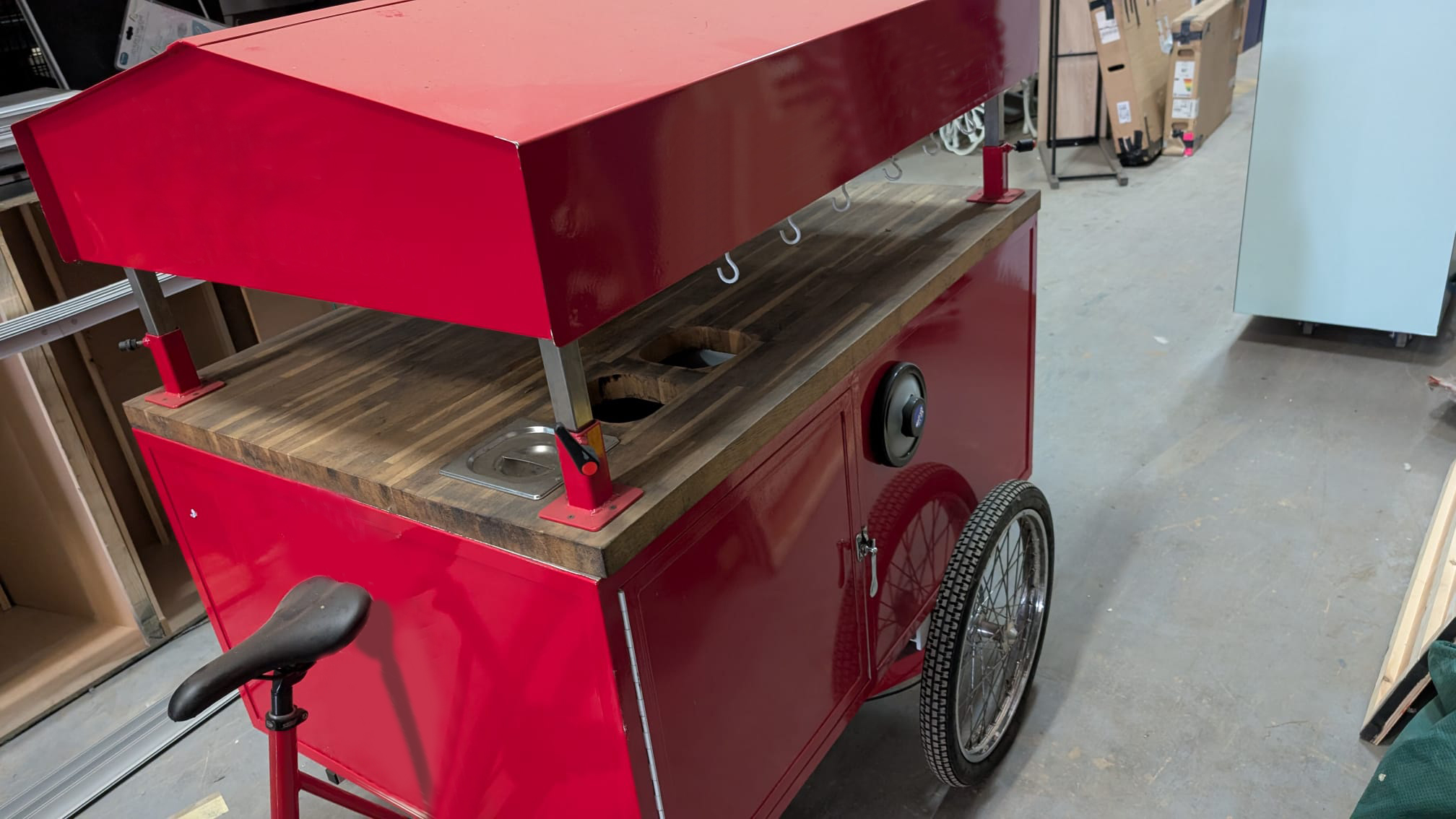 Secondhand Shop Equipment Mobile Shops