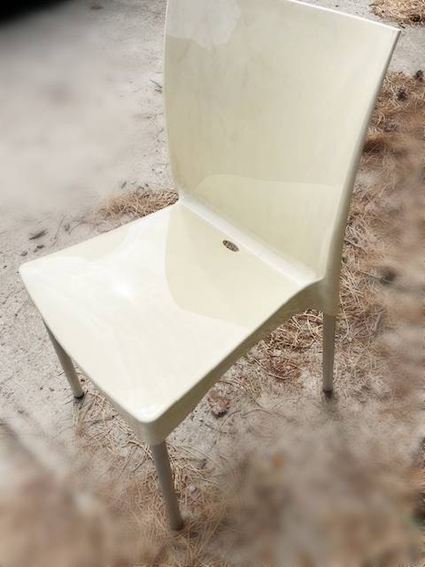 Stacking outdoor chairs