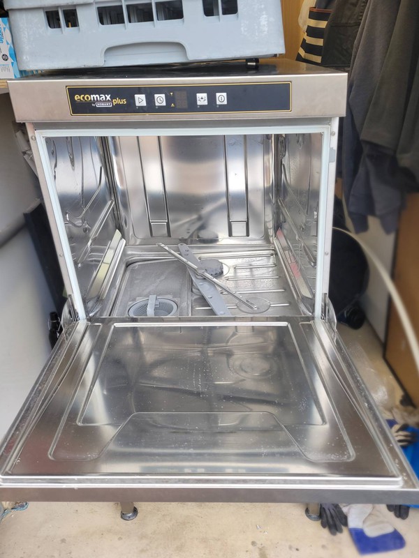 Cafe dishwasher for sale