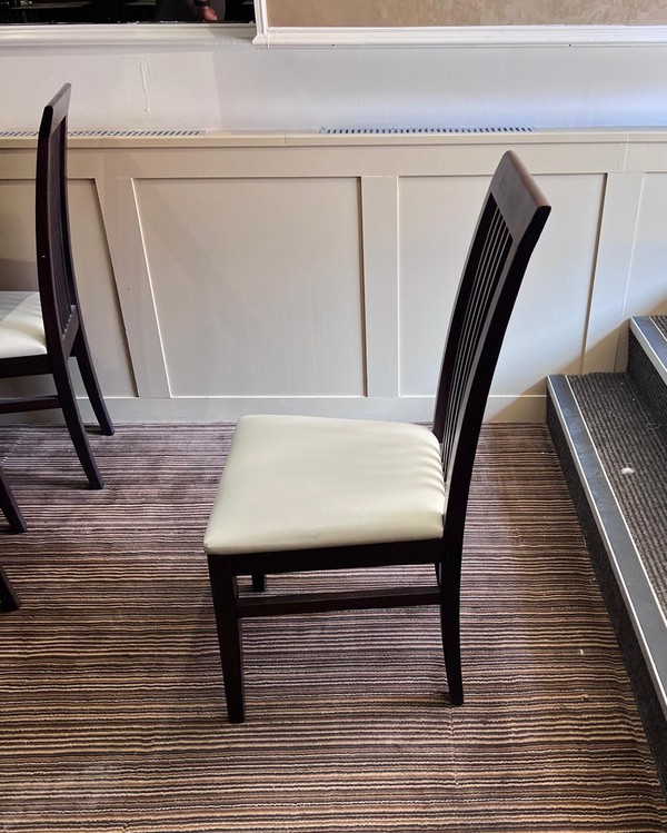 100x Dining Chairs For Sale