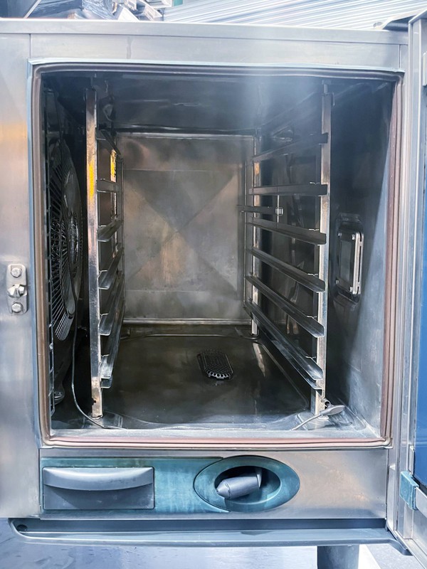 Rational SCC WE 61 E six grid oven