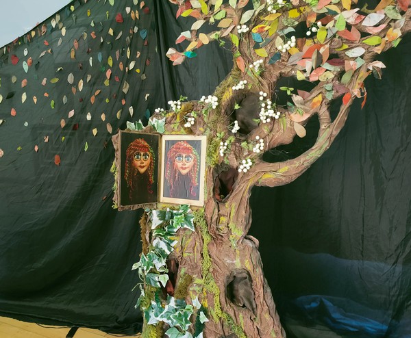 Forest Tree Stage Decoration