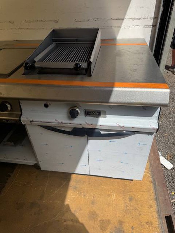 Capic Char grill