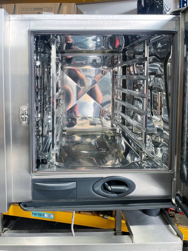 Rational SCC WE 61 G 6 Grid oven