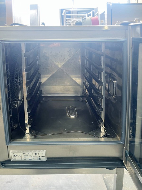 Clean Rational CMP 61 E