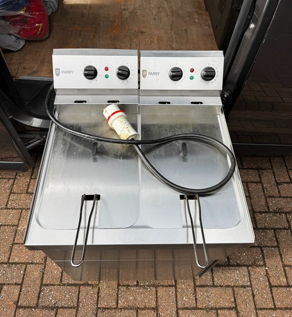 Secondhand Twin Basket Electric Fryer