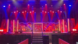 Secondhand Versatile Show Set with Festoons and Central Doors For Sale