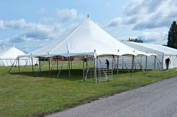 40ft x 40ft traditional marquee