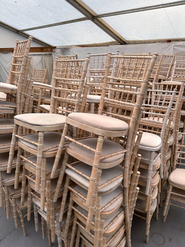 Chiavari banqueting chairs for sale