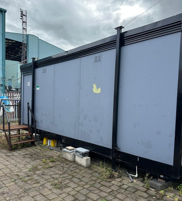 3 + 2 Toilet Trailer For Sale