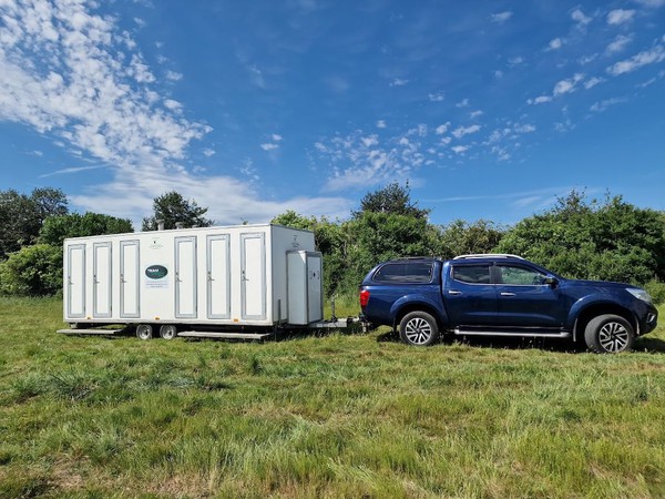 Shower Trailer Cabin