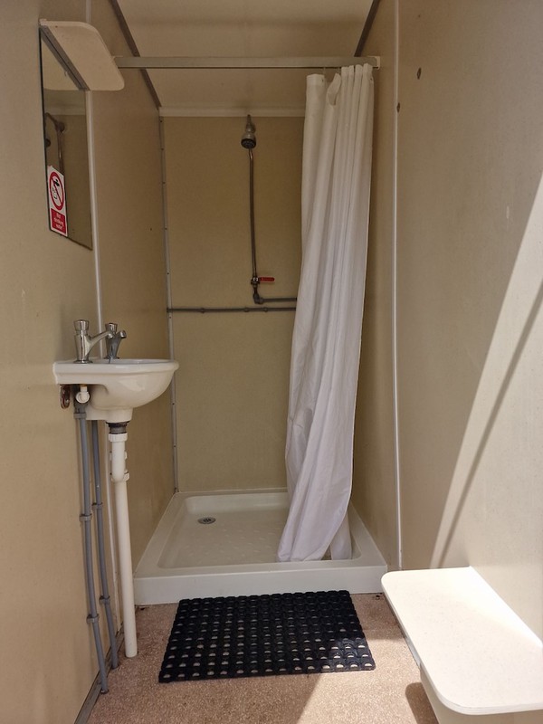 used Wessington 6 Bay Shower Trailer