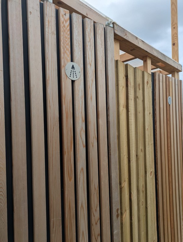 Secondhand Glamping Showers
