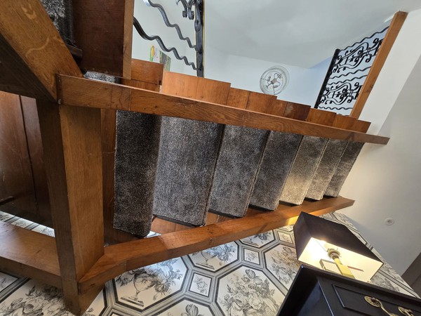 Reclaimed vintage stairs / staircase