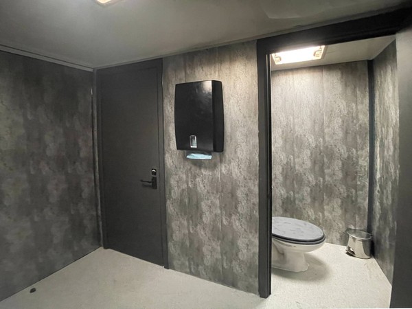 Refurbished modern toilet trailer