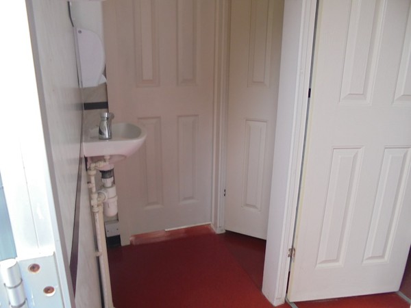 5 + 2 Toilet Trailer