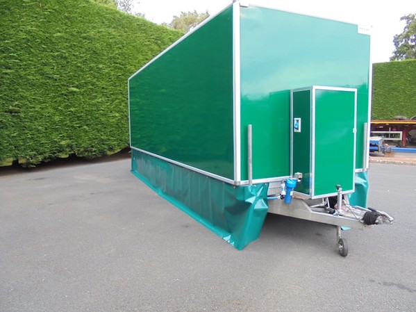 Premier 5 + 2 Toilet Trailer