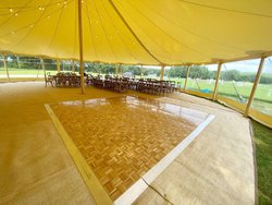 Portable Dance Floor – 15x15ft