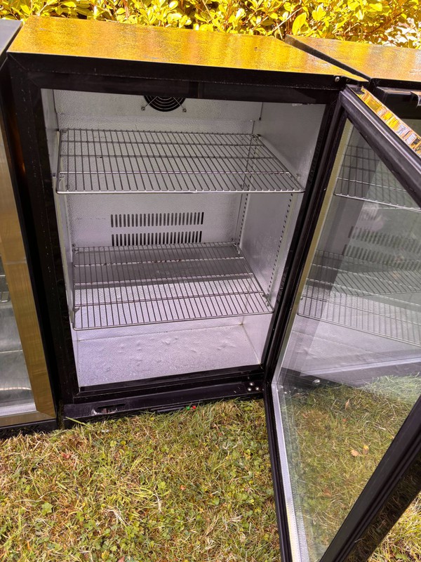 Single bottle fridge with glass doors