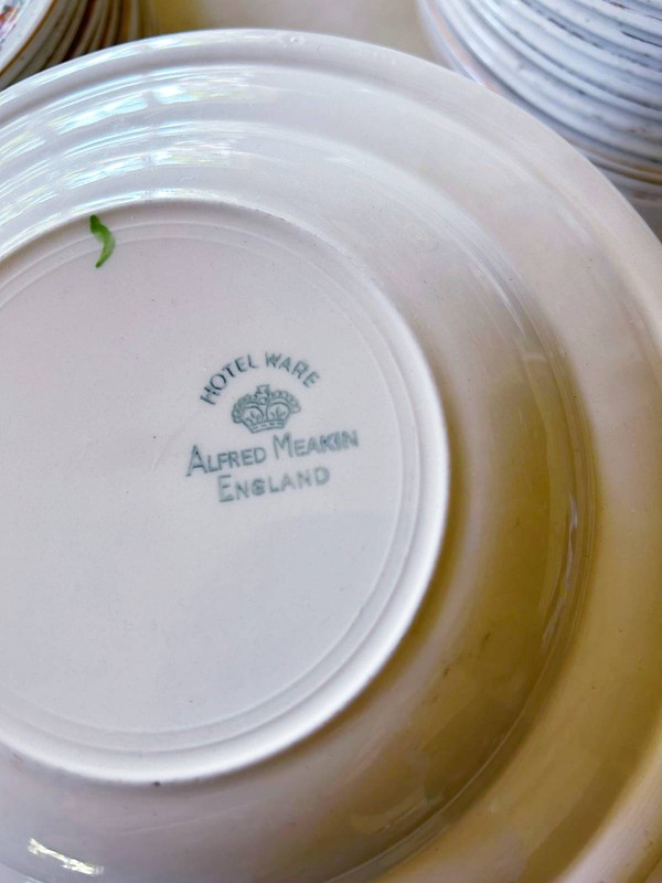 Alfred Meakin Hotel back stamp Hotel wear