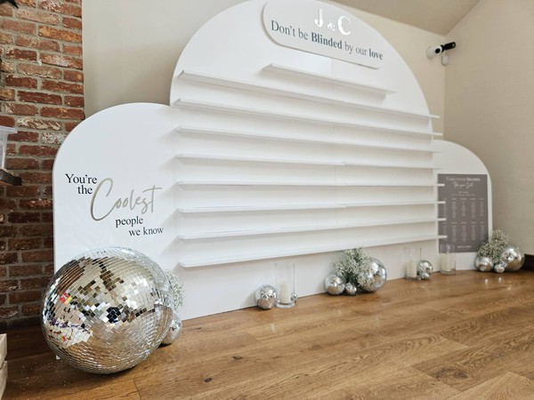 Used Sunglasses Wall for weddings