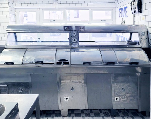 Three pan frying range