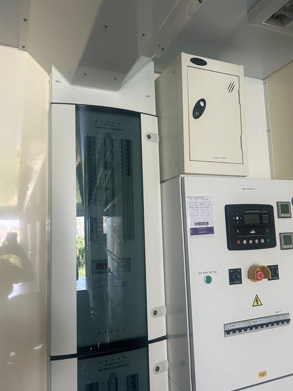 New 16.5 Metre Mobile Office with a Built in Generator For Sale