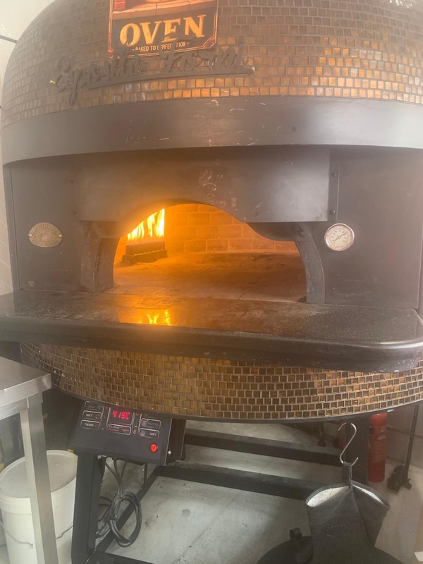 Dual Fuel Pizza Oven