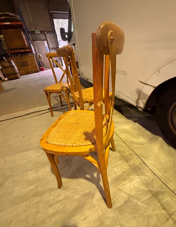Used 120x Cross Back Chairs