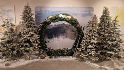 Alpine Wreath Photo Scene