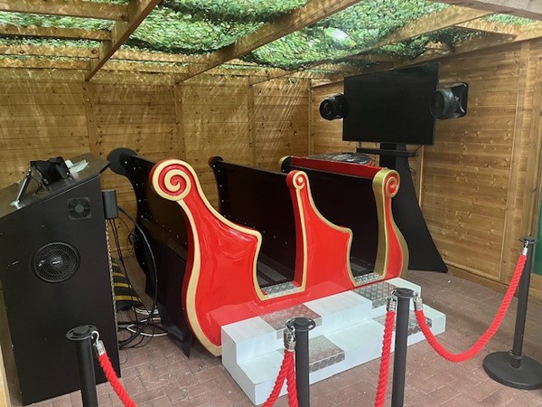 VR Christmas sleigh ride