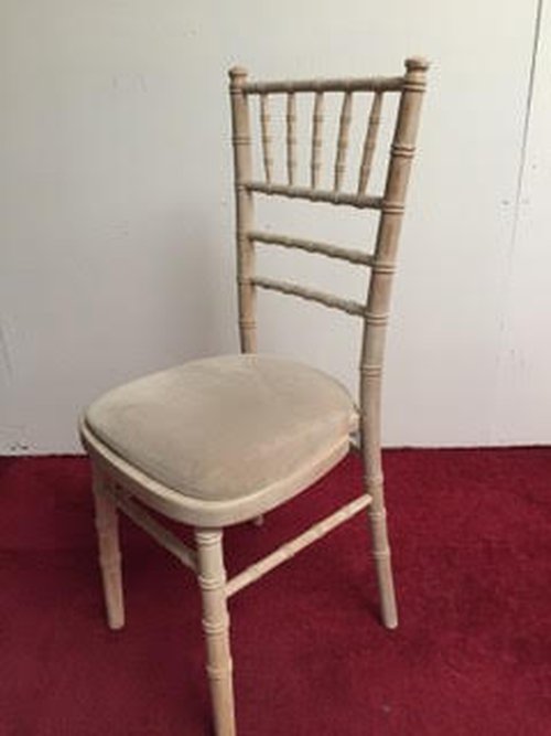 Secondhand Limewash Chiavari Chairs For Sale Secondhand Limewash Chiavari Chairs For Sale