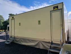 3 + 1 Toilet Trailer For Sale